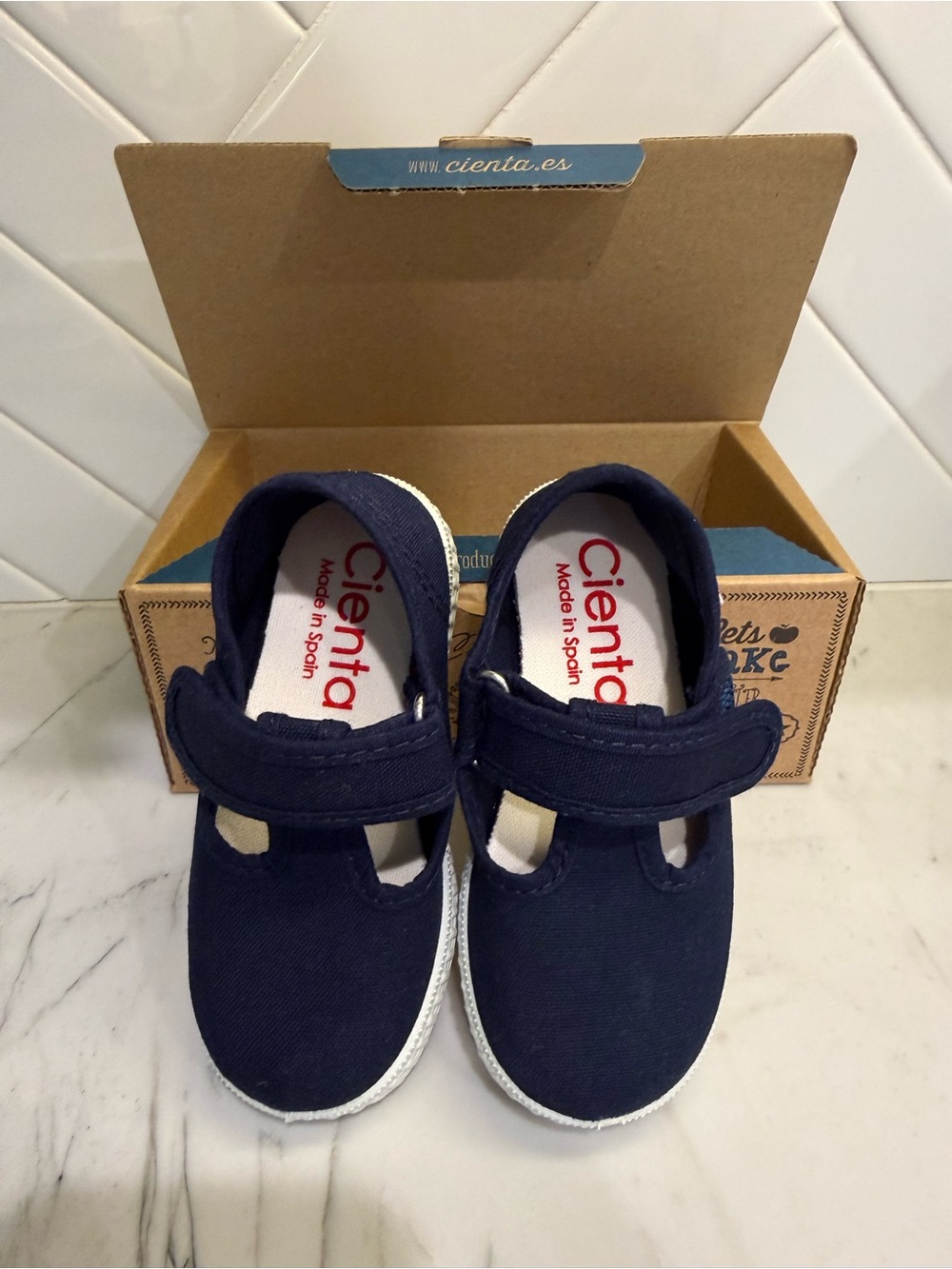 Cienta Navy Canvas T strap with Velcro Hook-and-Loop Strap
